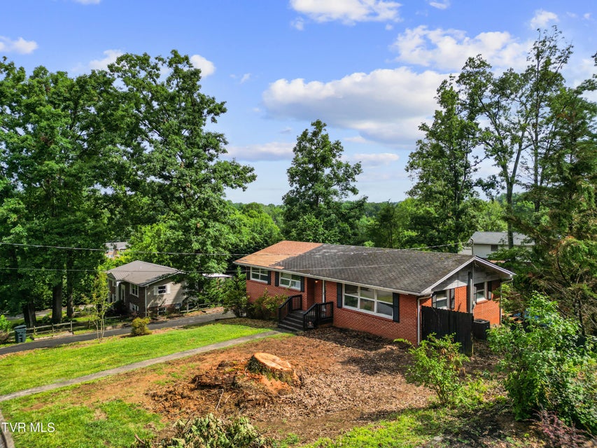 Photo #30: 1405 Brentwood Drive