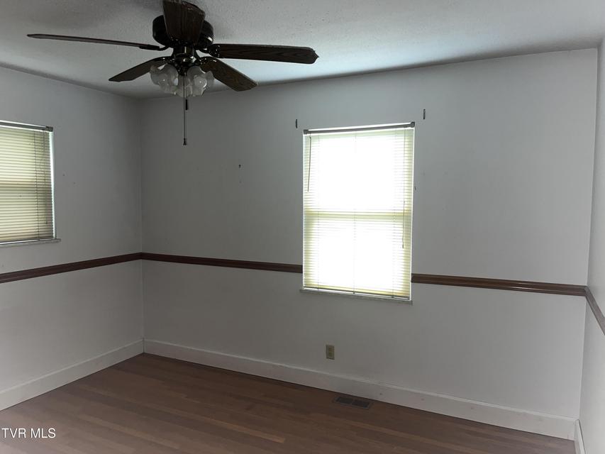 Photo #17: 146 Hilldale Avenue