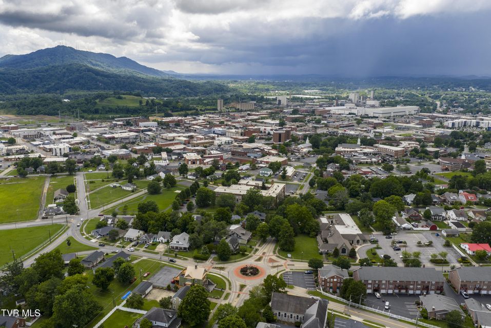 Photo #66: 801 Watauga Street