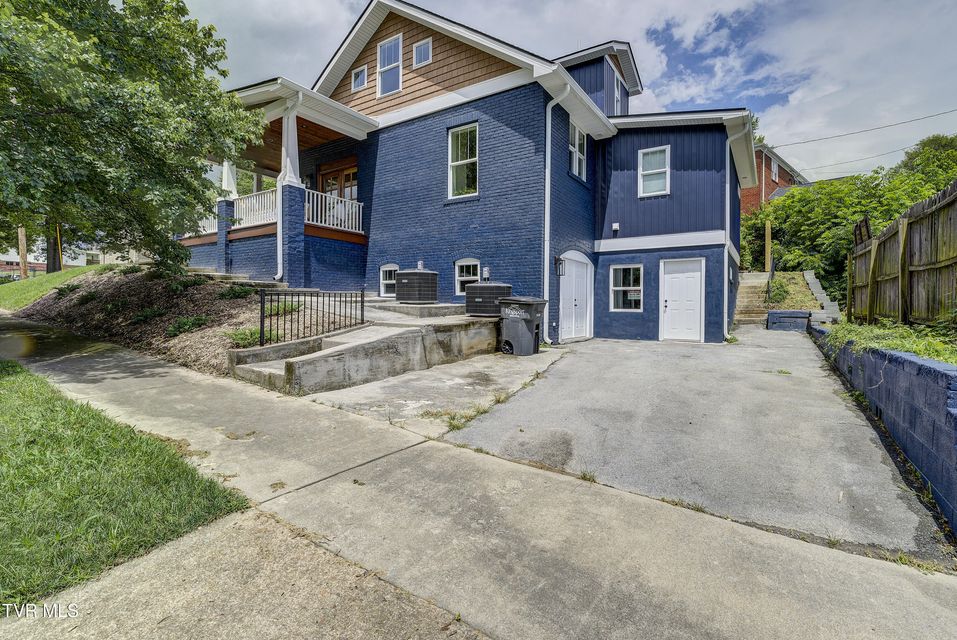 Photo #13: 801 Watauga Street