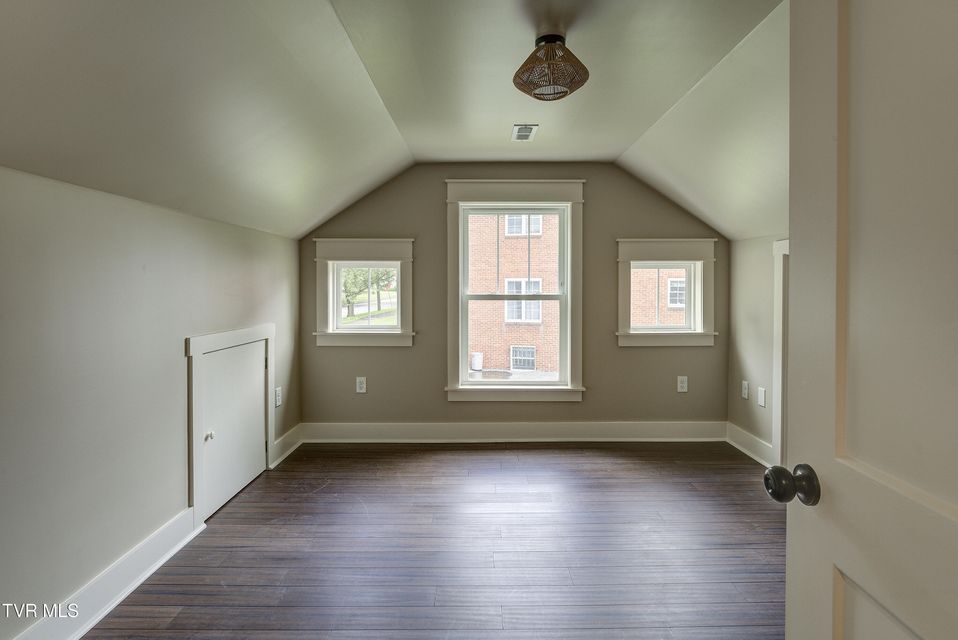 Photo #50: 801 Watauga Street