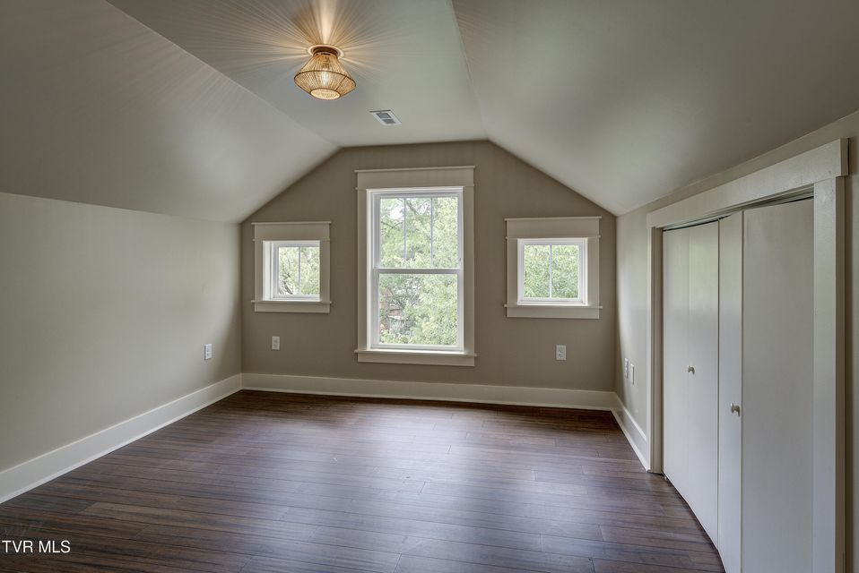 Photo #48: 801 Watauga Street