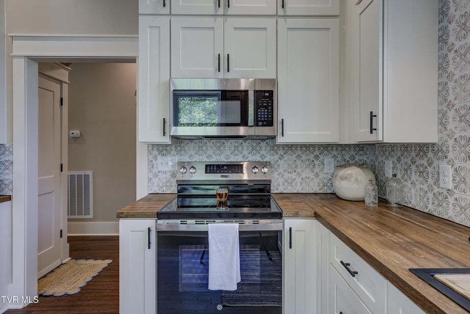 Photo #30: 801 Watauga Street
