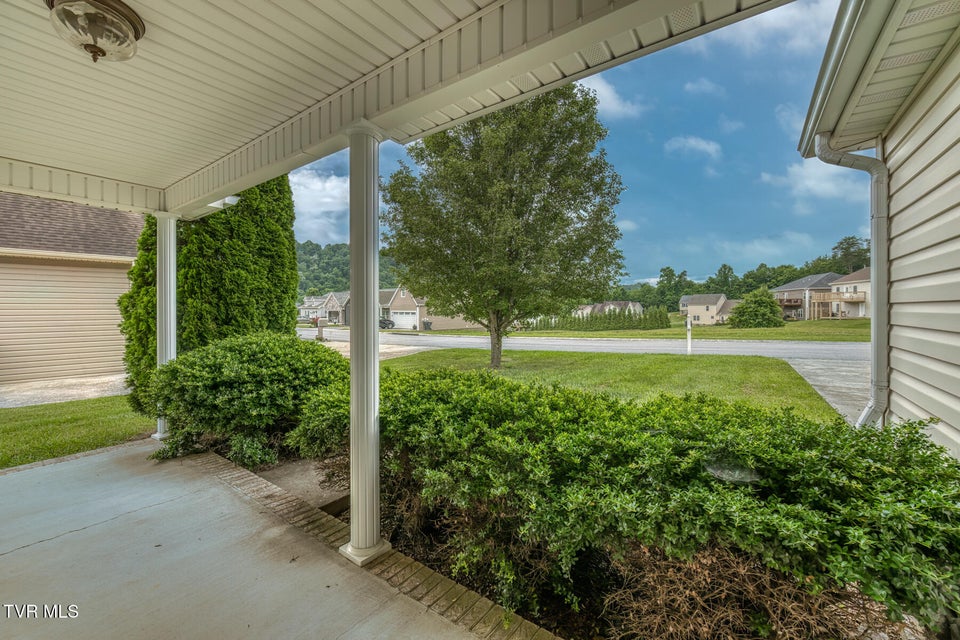 Photo #5: 250 Bradford Lane