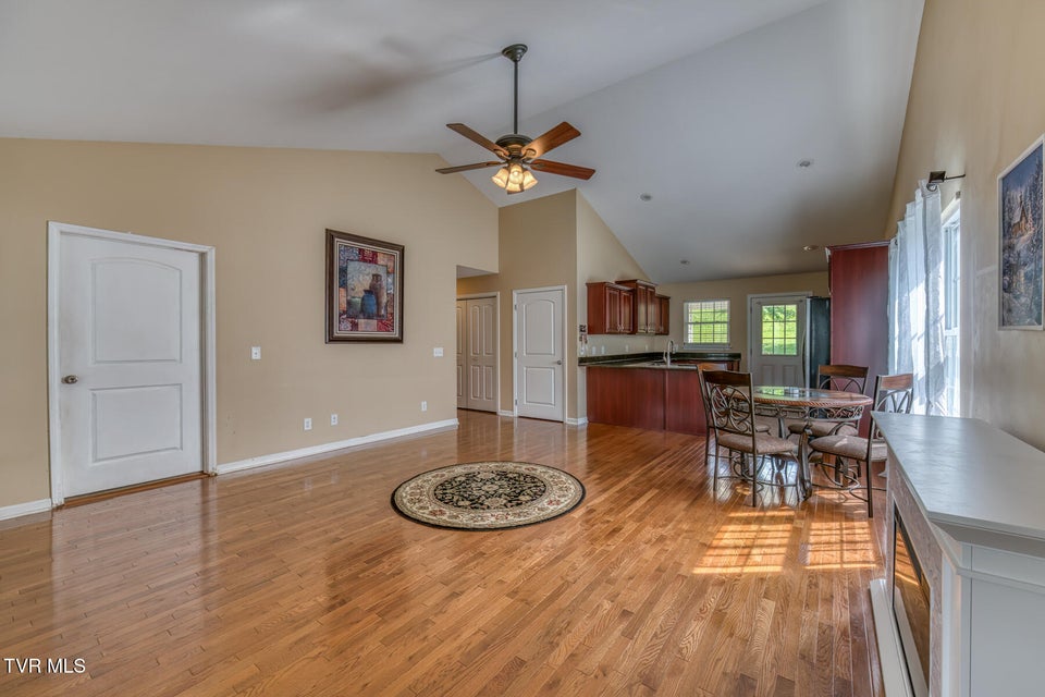 Photo #7: 250 Bradford Lane