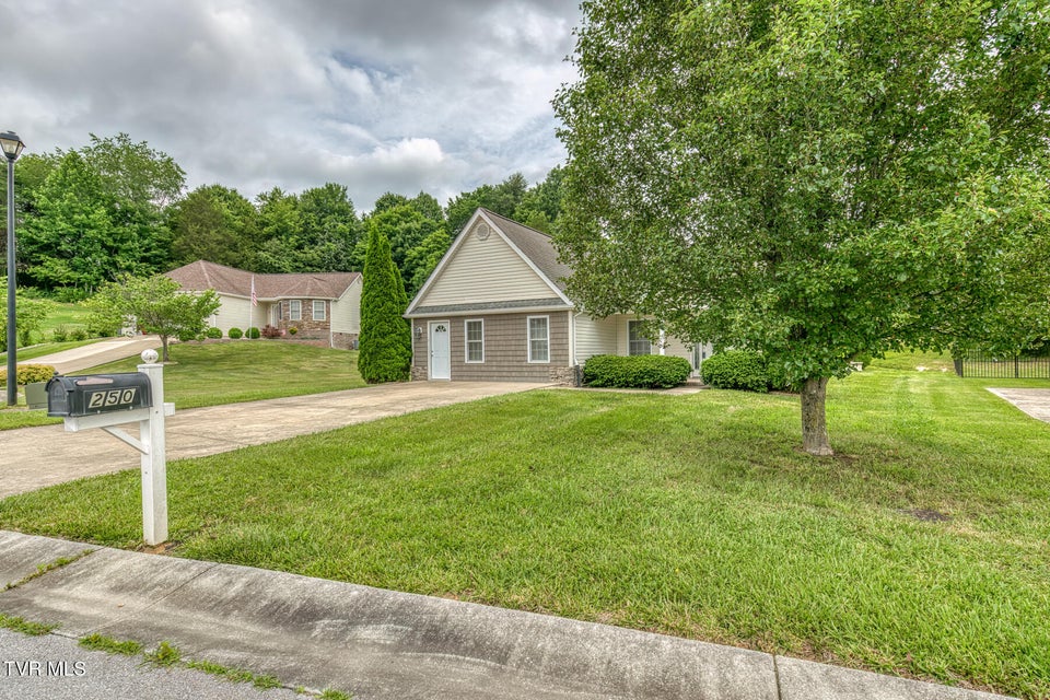 Photo #29: 250 Bradford Lane