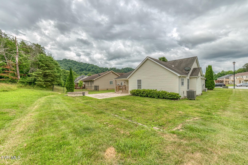 Photo #34: 250 Bradford Lane