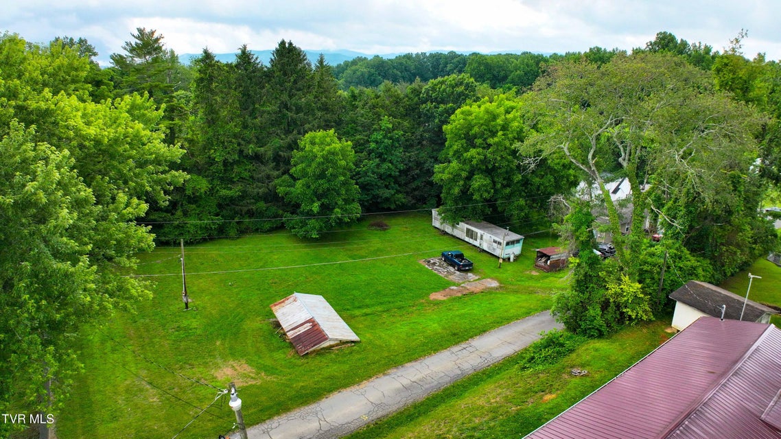 Photo #10: 1014 Lynn Drive