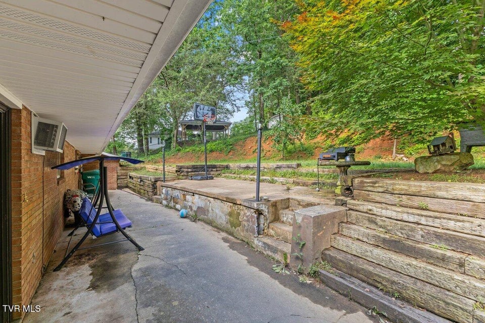 Photo #17: 720 Holly Ave