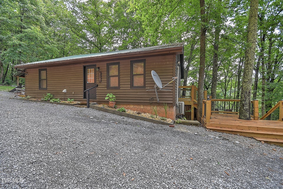 Photo #4: 1521 Barrett Hollow Road