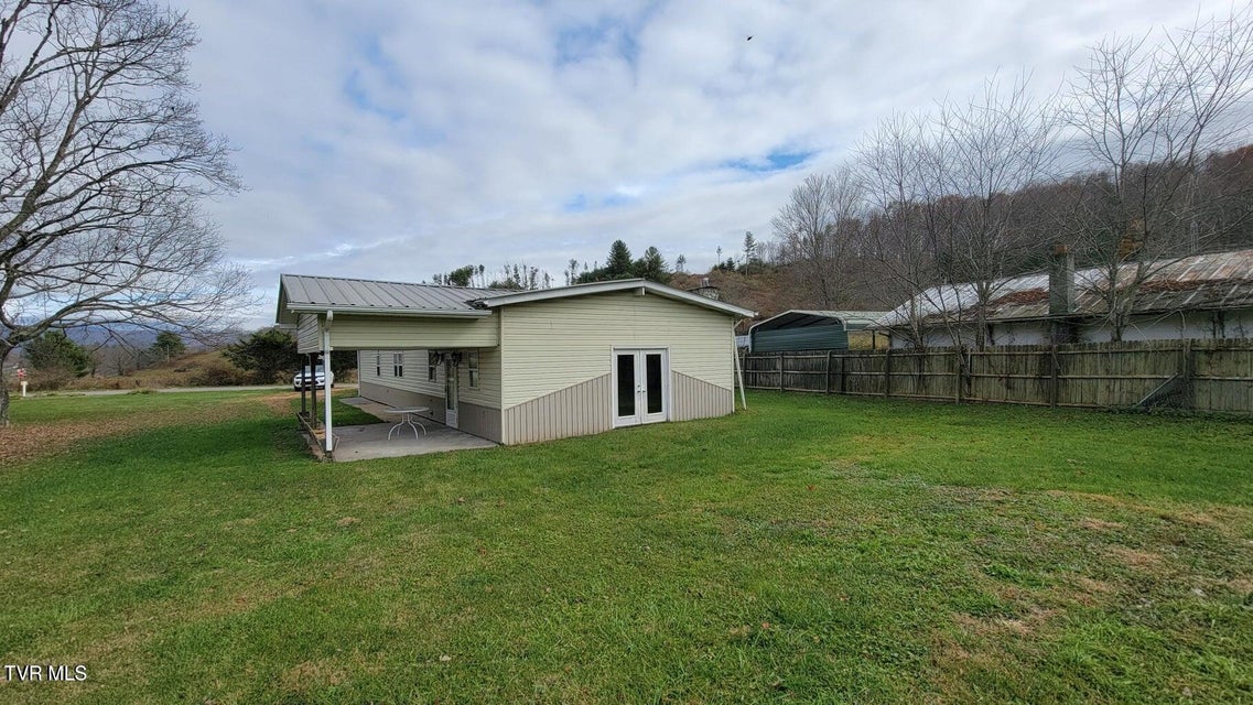 Photo #3: 2079 Jenkins Hollow Road