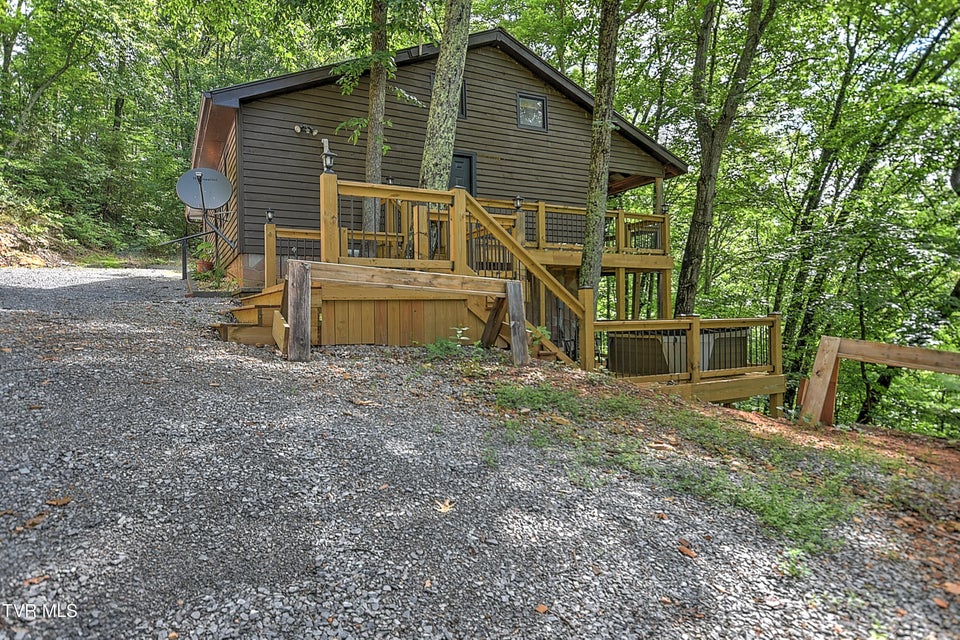 Photo #51: 1521 Barrett Hollow Road