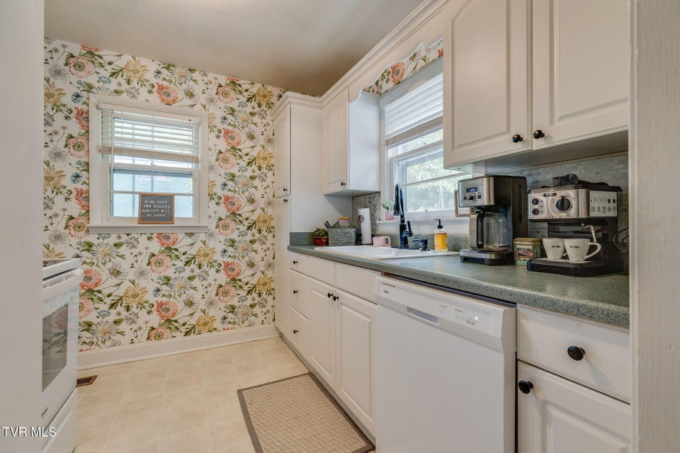 Photo #9: 49 24th Street