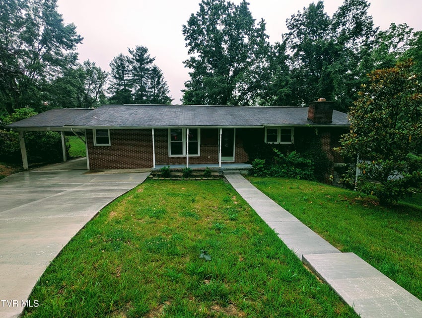 Photo #2: 427 Hagan Avenue