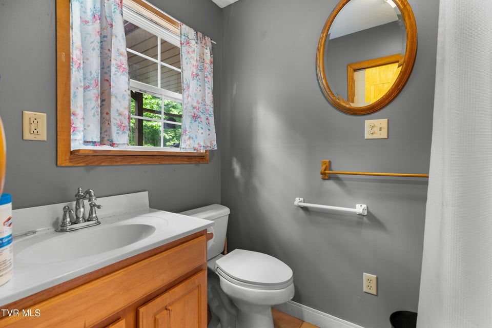Photo #15: 236 Beech Street