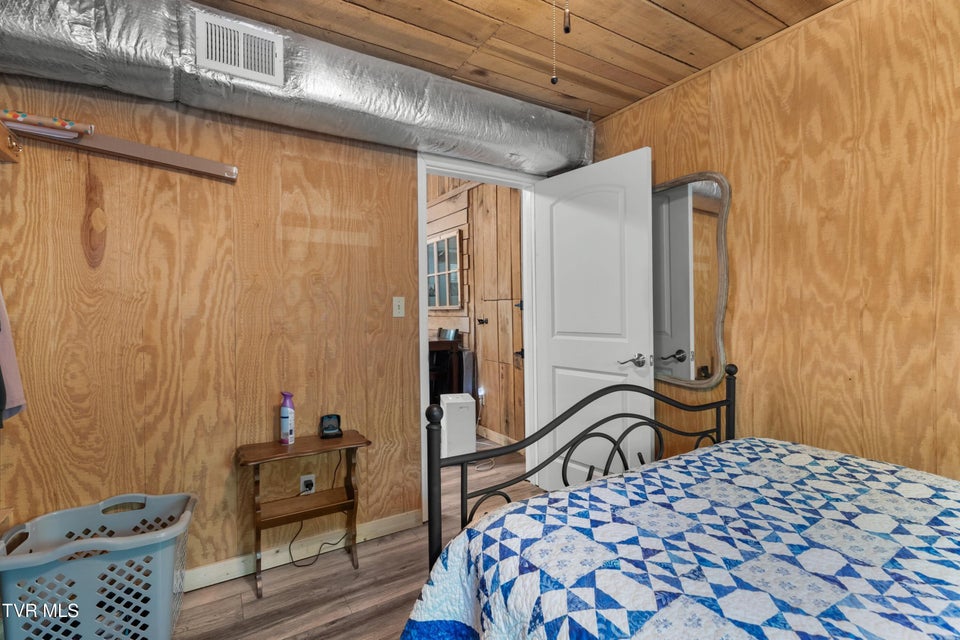 Photo #24: 236 Beech Street