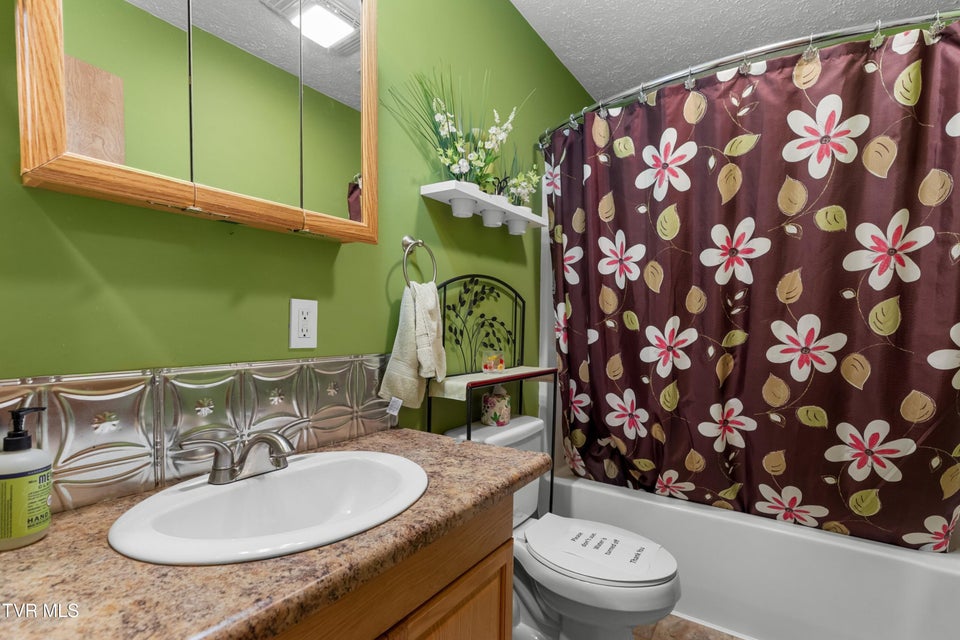 Photo #46: 236 Beech Street