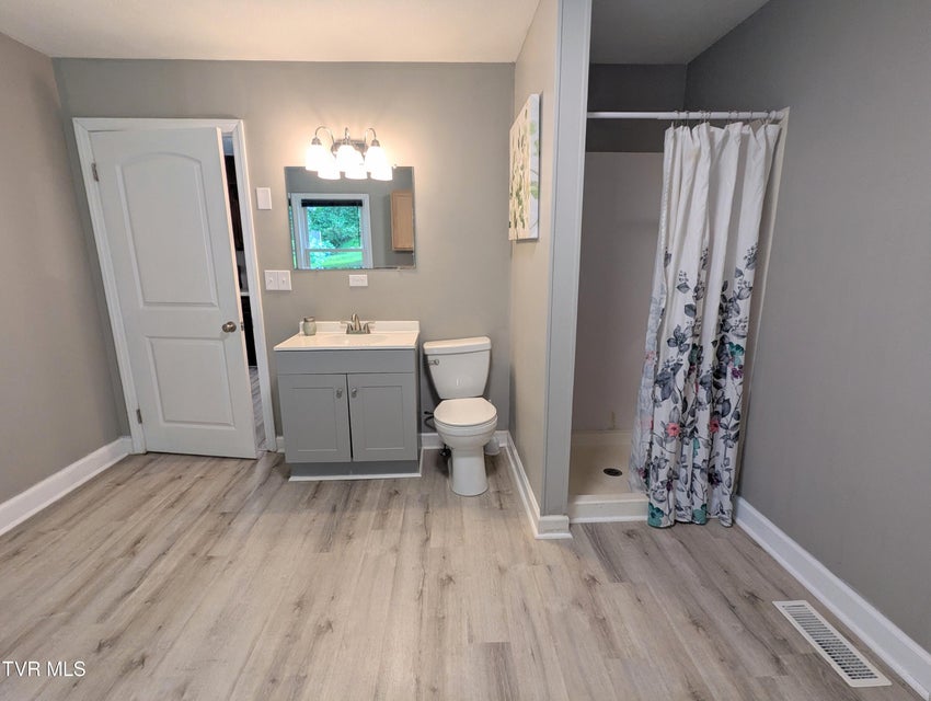 Photo #11: 2324 Inglewood Drive