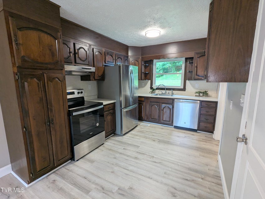 Photo #8: 2324 Inglewood Drive