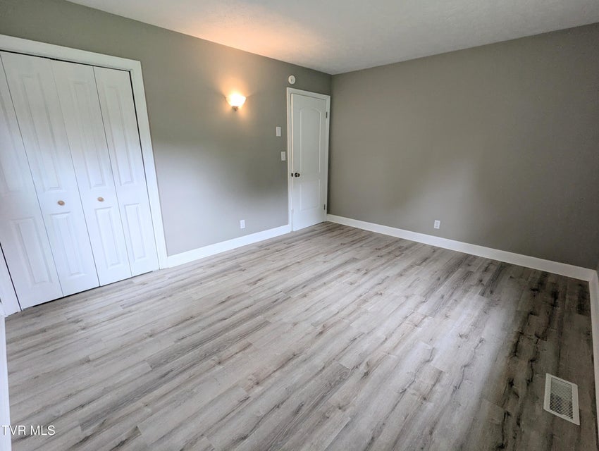 Photo #17: 2324 Inglewood Drive