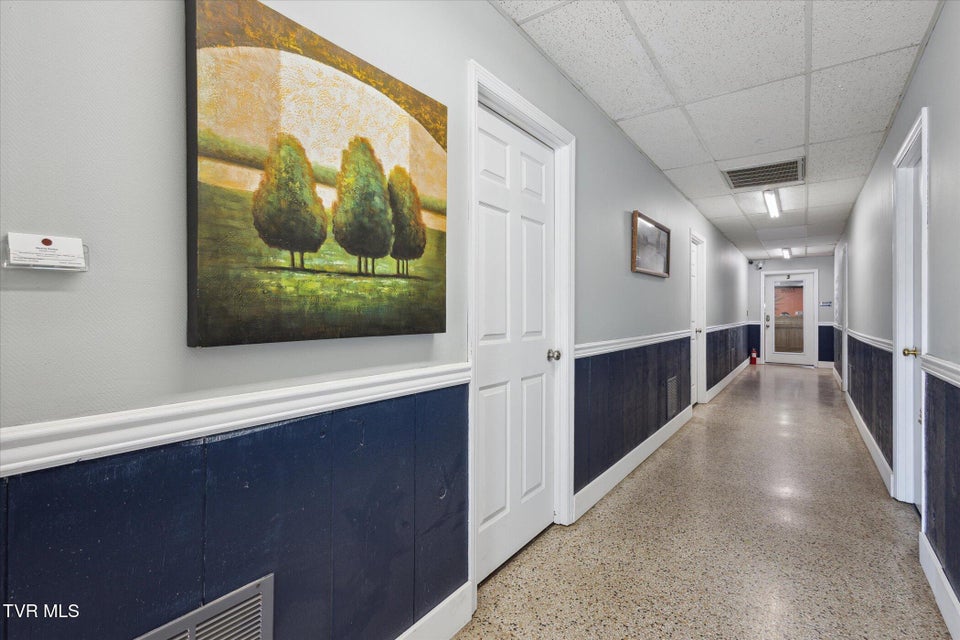 Photo #23: 707 Elk Avenue