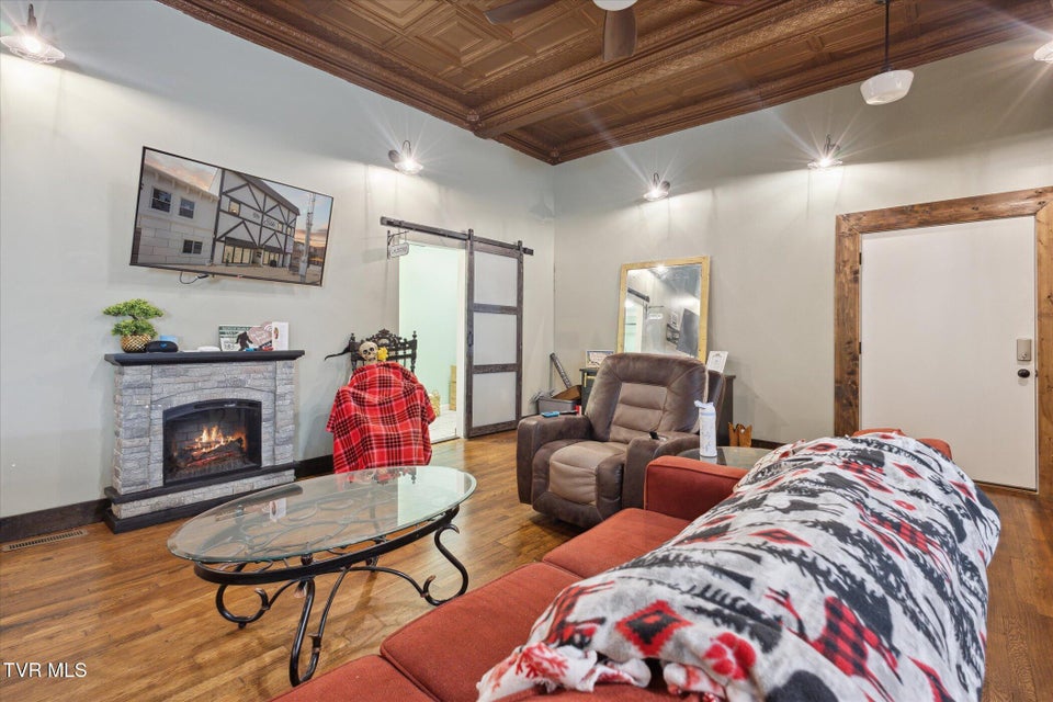 Photo #8: 707 Elk Avenue