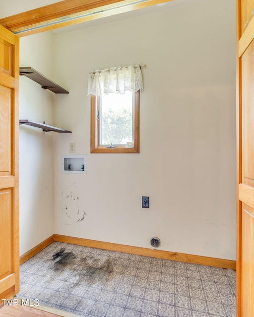 Photo #25: 190 Mayfield Drive