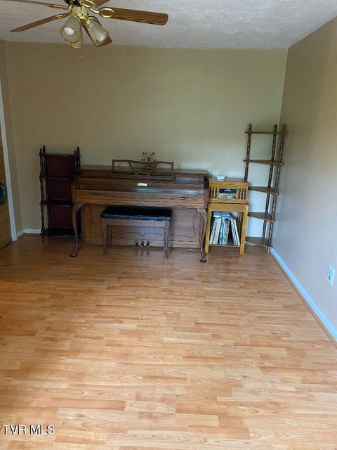 Photo #4: 880 Gilley Avenue