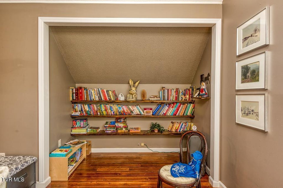 Photo #10: 18357 Westwood Drive