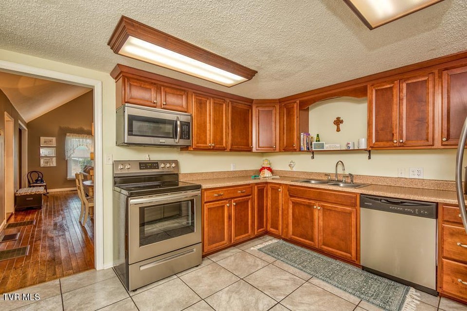 Photo #20: 18357 Westwood Drive