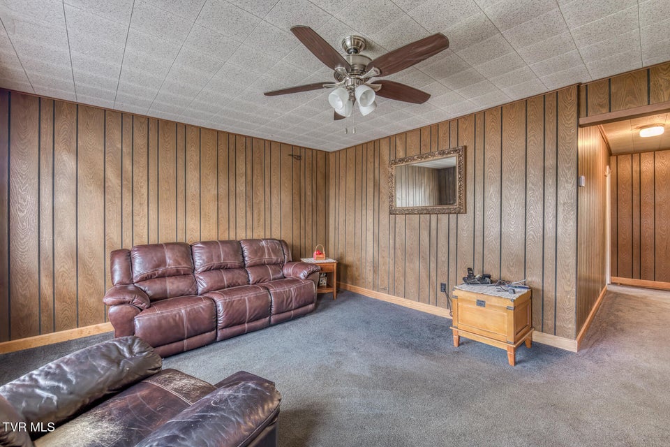 Photo #8: 621 Hamilton Street