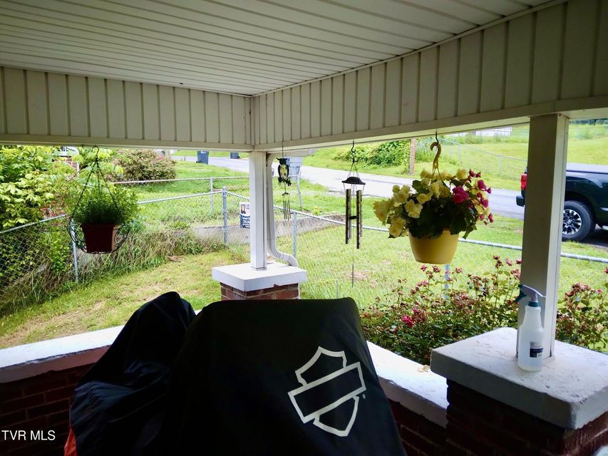 Photo #8: 605 Beechwood Drive Drive