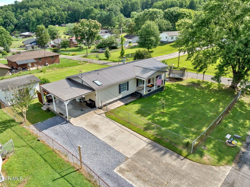 Photo #2: 120 Henderson Lane