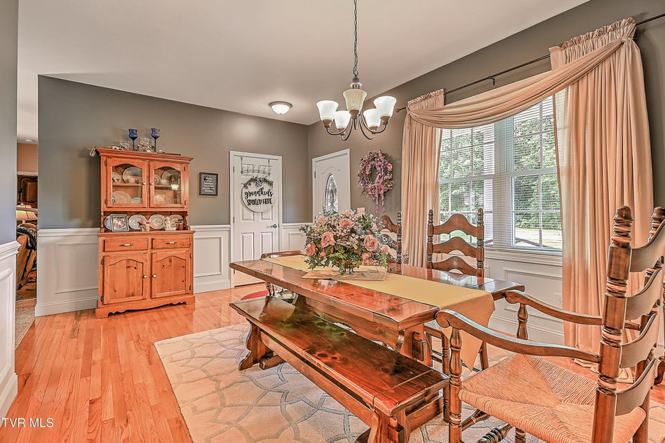 Photo #11: 5000 Aberlea Place