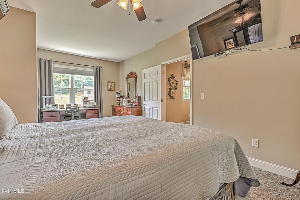 Photo #38: 5000 Aberlea Place