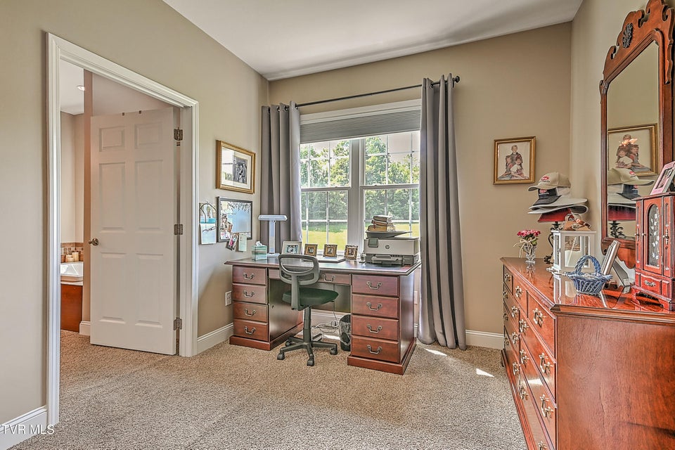 Photo #40: 5000 Aberlea Place