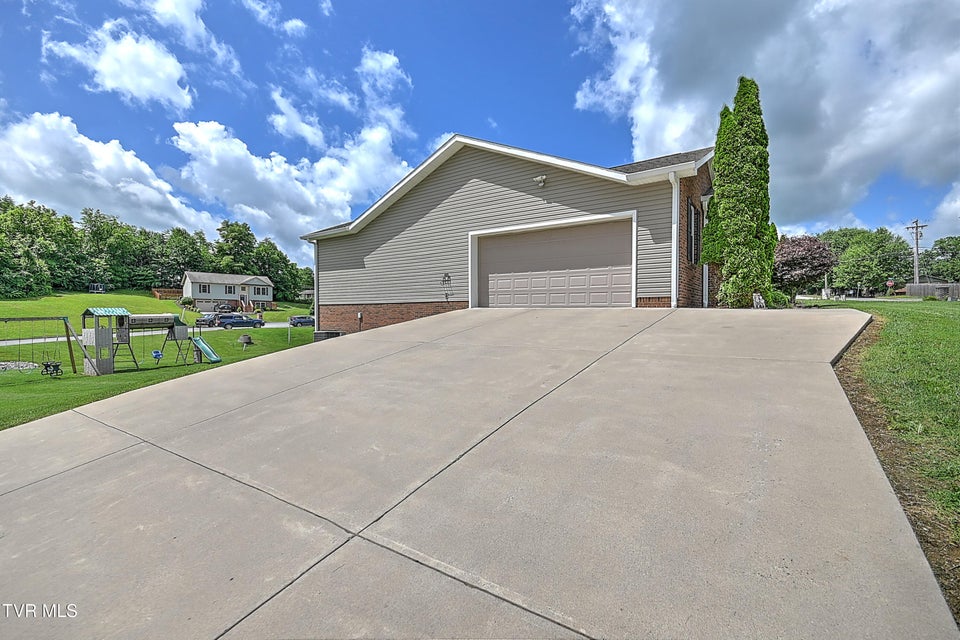 Photo #66: 5000 Aberlea Place