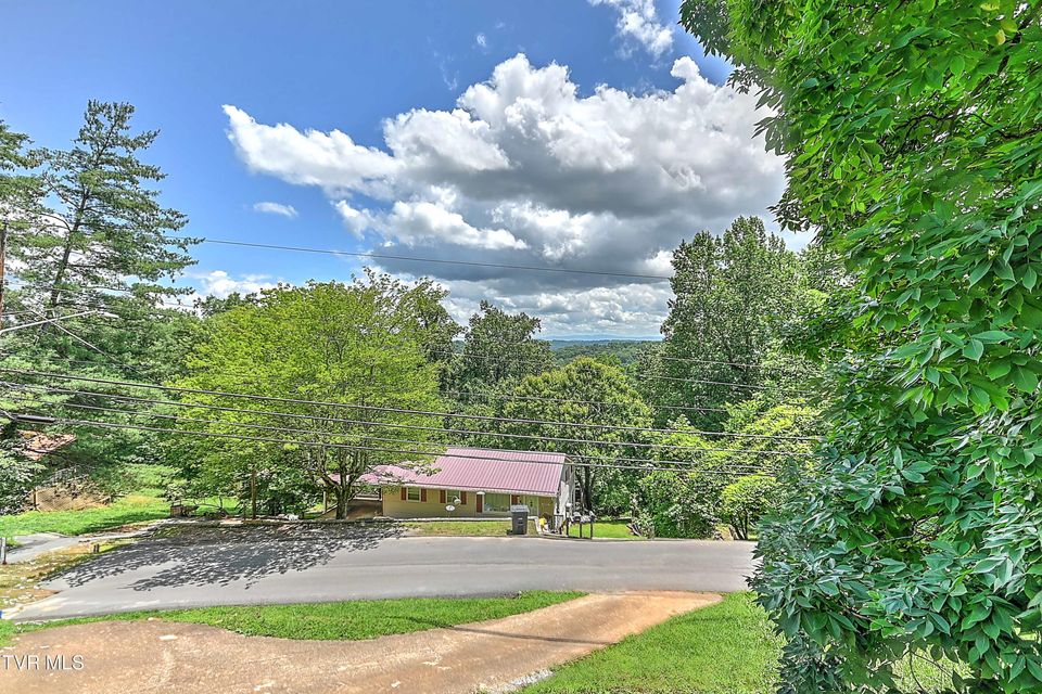 Photo #5: 1259 Ridgecrest Avenue