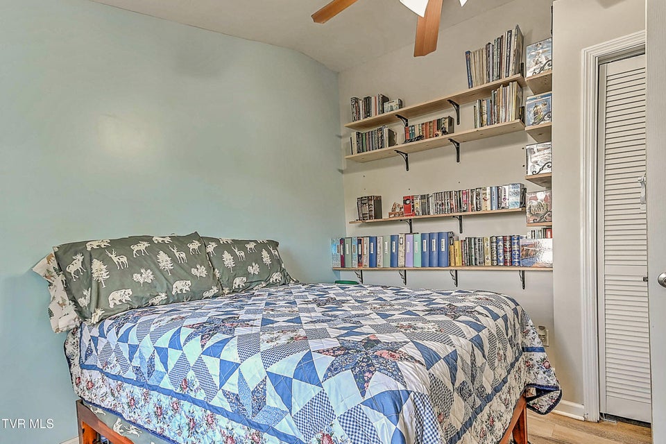 Photo #19: 1259 Ridgecrest Avenue