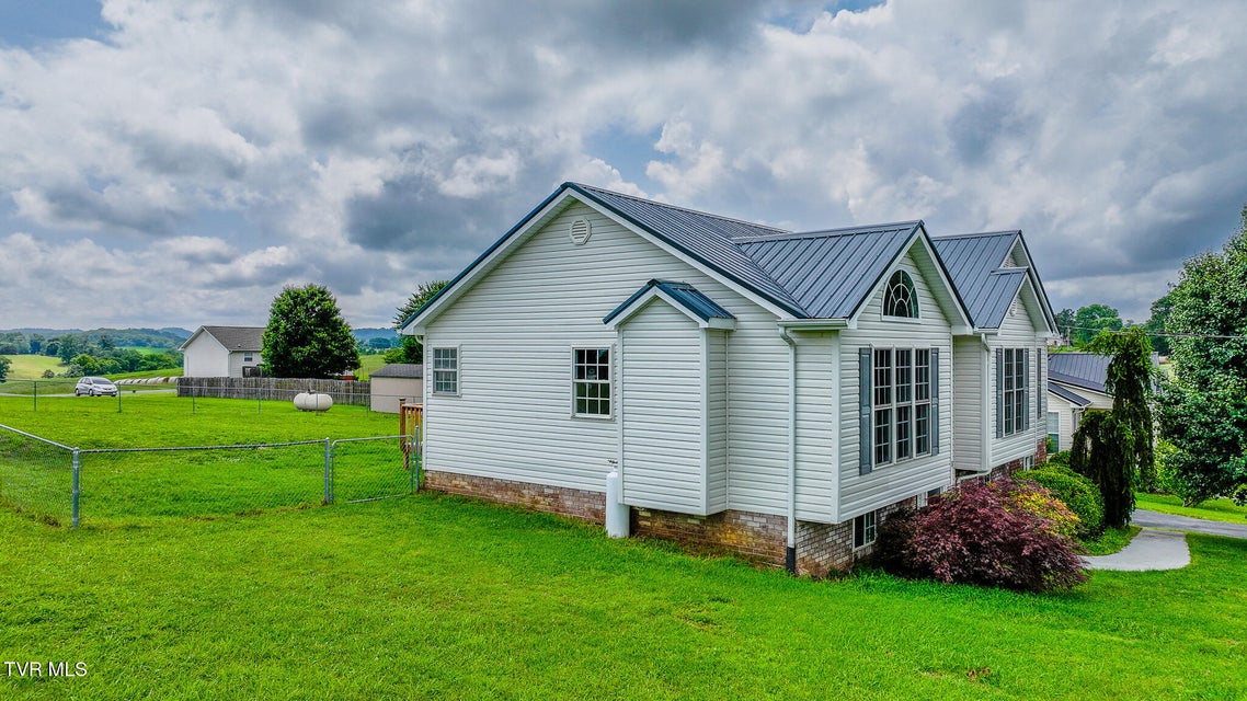 Photo #28: 5 Pinehurst Court
