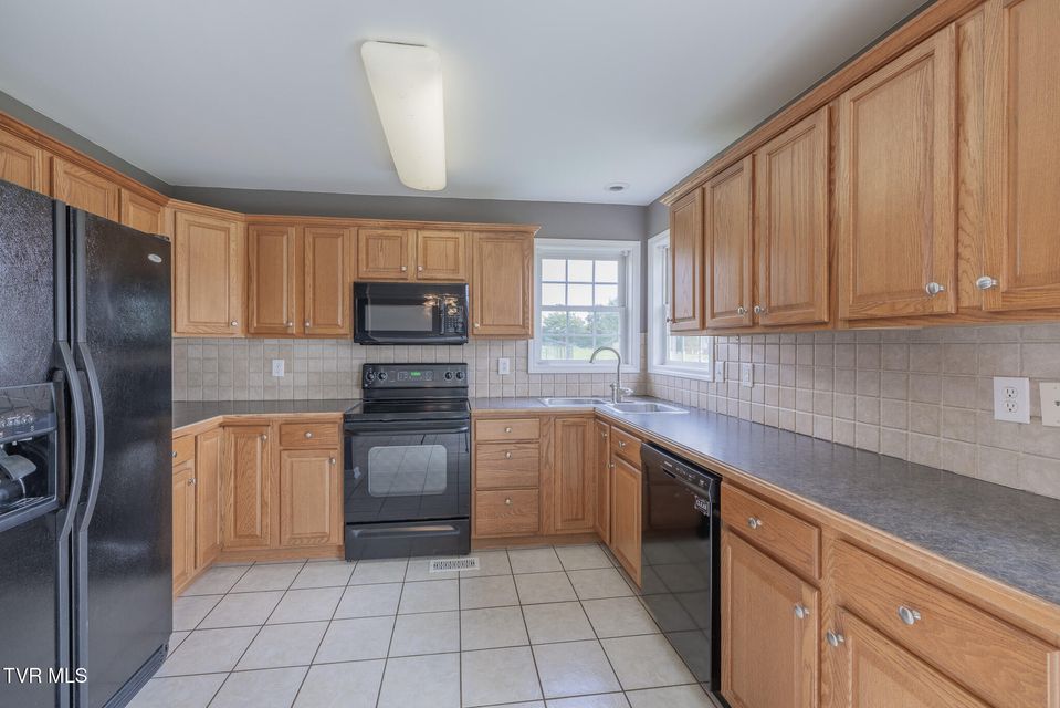 Photo #8: 5 Pinehurst Court