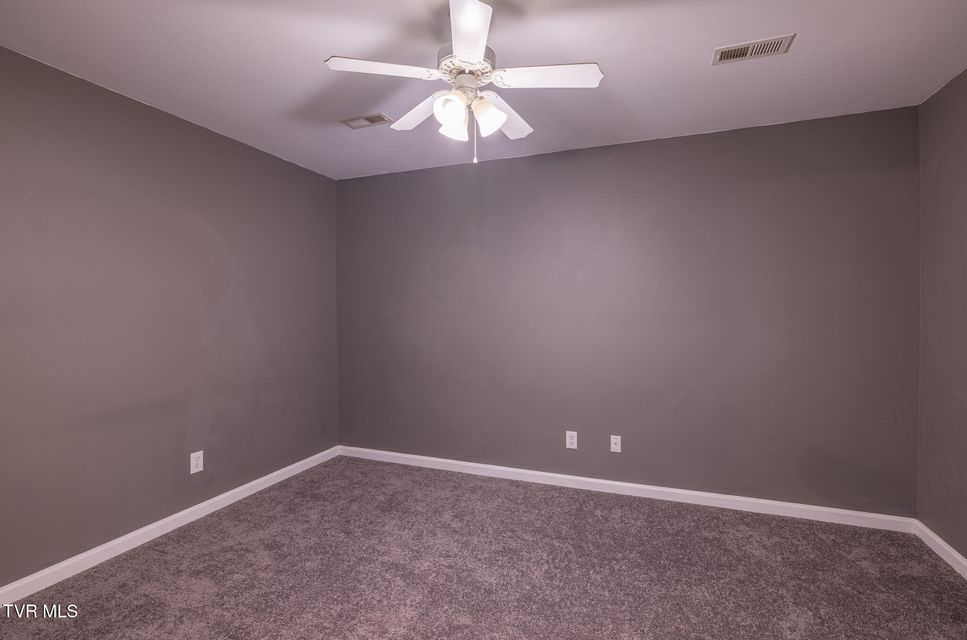 Photo #25: 5 Pinehurst Court