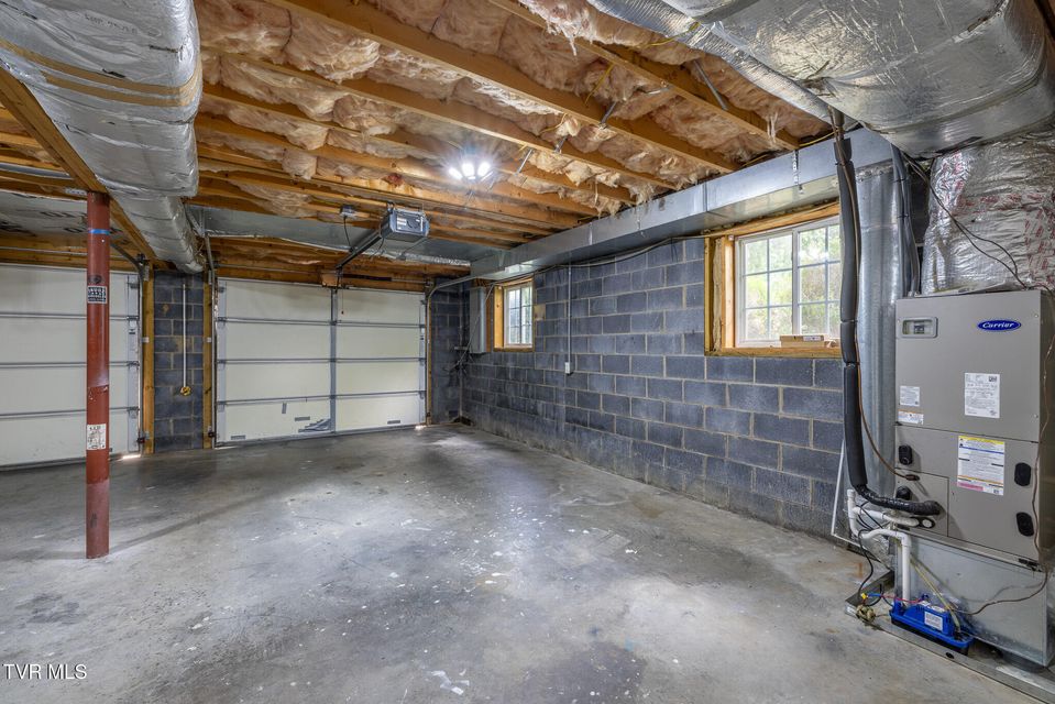 Photo #31: 5 Pinehurst Court