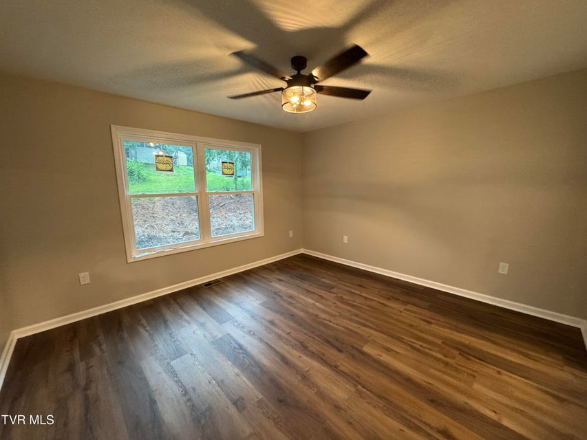 Photo #5: 411 Woodcrest Drive