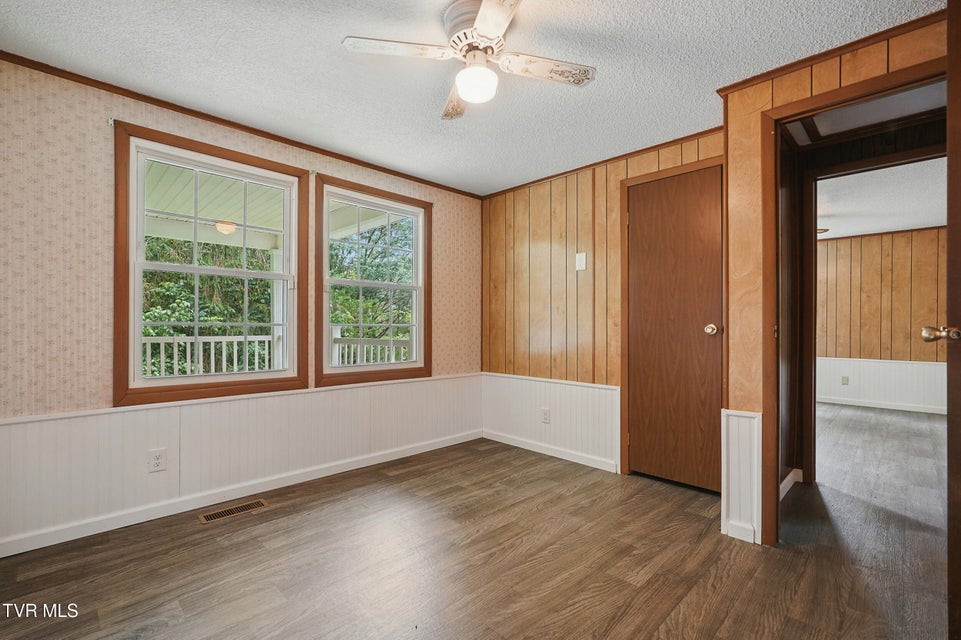 Photo #15: 271 Anderson Street