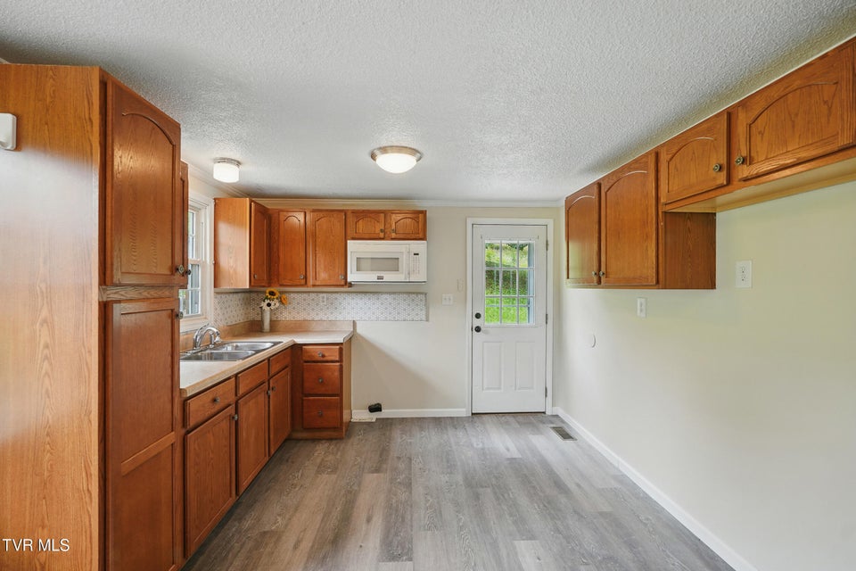 Photo #8: 271 Anderson Street