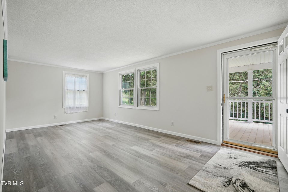 Photo #7: 271 Anderson Street