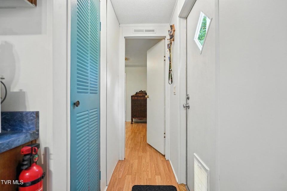 Photo #18: 994 Speedwell Road