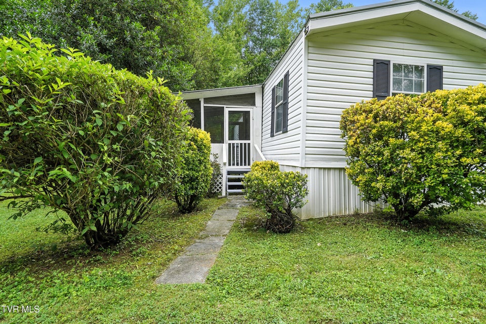 Photo #5: 994 Speedwell Road