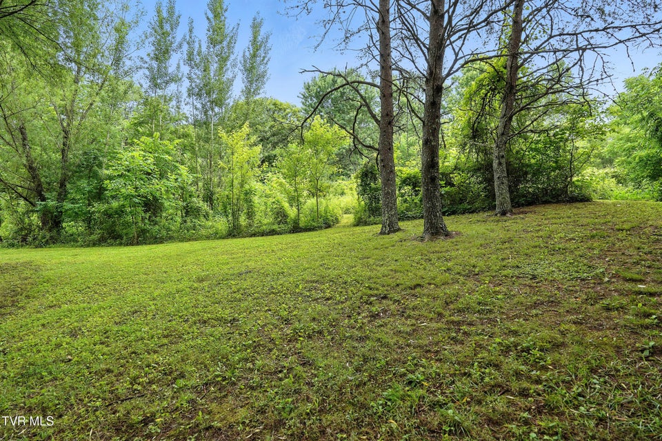 Photo #35: 994 Speedwell Road